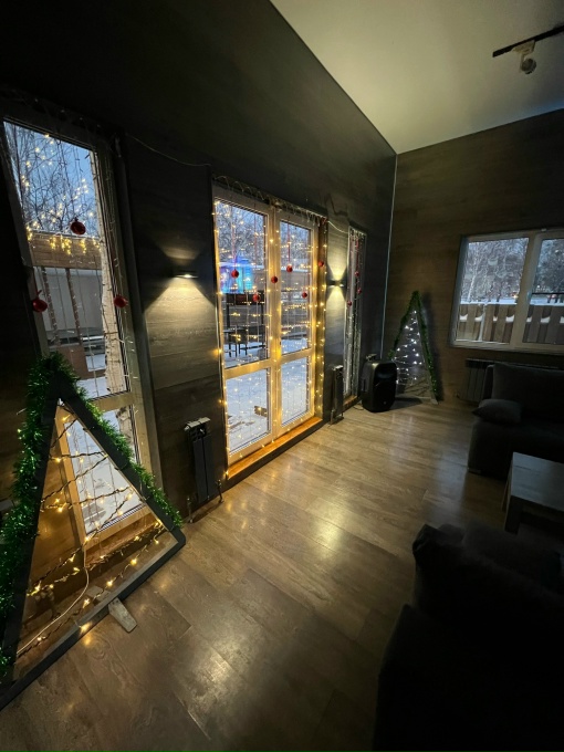 На Пихте — интерьер и окна